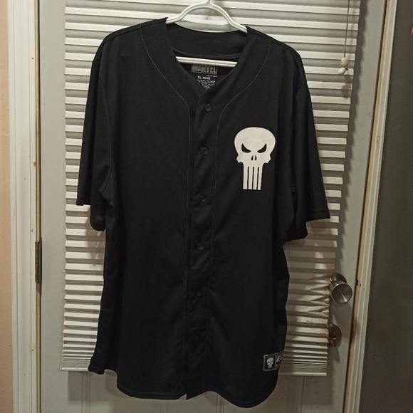 Marvel Other - Marvel men's punisher jersey . Size XL